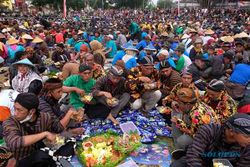 Momen Ribuan Warga Temanggung Makan Bersama Syukuran Panen Tembakau & Kopi
