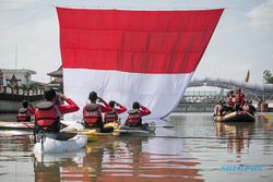 Upacara Bendera HUT RI di Kali Anyar Solo, Ajak Jaga Kebersihan Sungai