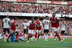 Sikat Fulham 2-1, Arsenal Ciptakan Quattrick