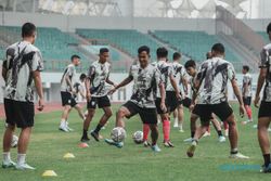 Persis Dibayangi Kalah 5 Kali, Jacksen Waspadai Ini dari Bhayangkara FC