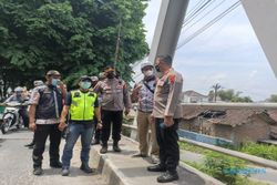 Jembatan Mojo akan Ditutup, Polres Sukoharjo Pasang 8 Rambu Jalur Alternatif