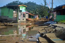 Sejumlah Rumah Rusak Akibat Banjir Bandang di Padang Sumbar, Begini Kondisinya