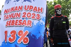 Sampaikan 3 Tuntutan, Buruh Unjuk Rasa di Depan Balai Kota DKI Jakarta