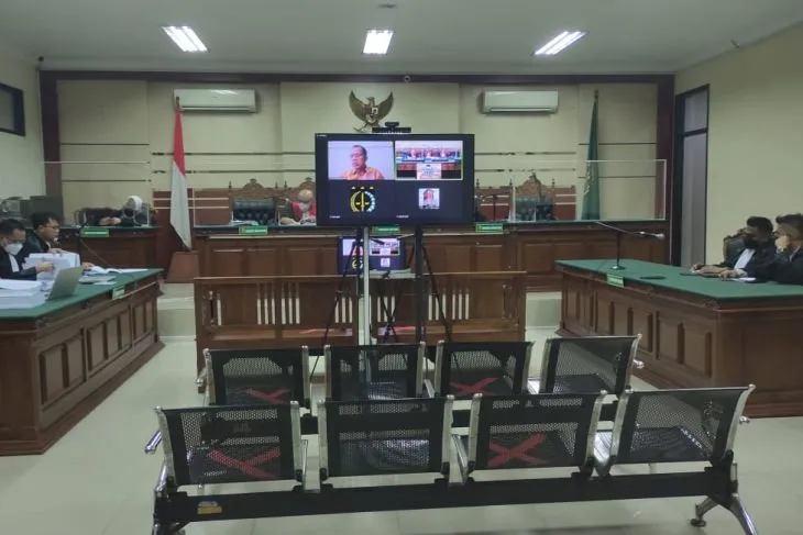 Terima Suap Rp390 Juta, Hakim Itong Dituntut 7 Tahun Penjara & Denda Rp300 Juta