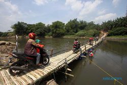 Dibangun Swadaya, Jembatan Sesek Baru di Sangkrah Solo Mulai Beroperasi
