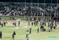 Persebaya Dikalahkan Rans 1-2, Bonek Mengamuk di Stadion Gelora Delta Sidoarjo