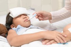 Selain Paracetamol, Kamu Bisa Pakai Cara Ini untuk Turunkan Panas pada Anak