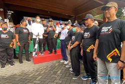 Lepas 11.000 Peserta Jalan Sehat Muhammadiyah Solo, Gibran: Luar Biasa!