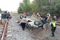 KA Brantas Tabrak Mobil Agya di Madiun, Seluruh Penumpang Selamat