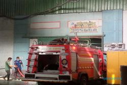 Dipicu Percikan Api dari Mesin Tenun, PT Agung Sejahtera Karanganyar Kebakaran