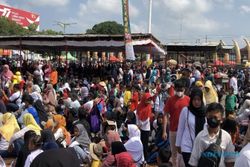Puluhan Ribu Orang Tumplak di Jl Sukowati Sragen Sambut Muktamar Muhammadiyah
