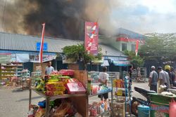 Pasar Dungus Madiun Terbakar, Pedagang Selamatkan Barang Dagangan