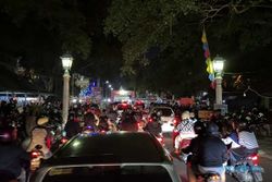 Tarif Parkir Motor Pasar Malam Sekaten Solo sampai Rp5.000, Pengunjung Sambat