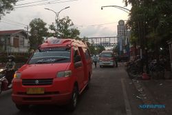 Nasib Sopir Angkot di Semarang, Minim Cuan saat Libur Nataru