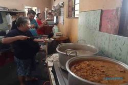 Lezat dan Murah Meriah, Warung Soto Giarto Sajikan Menu Lengkap Masakan Jawa
