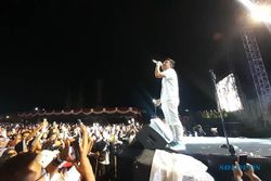 Meriah! Konser Denny Caknan Sukses Menggoyang Ribuan Warga Wonogiri