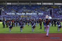 Drumband Taruna AAU Meriahkan Penutupan Festival Pelajar Nusantara di Solo