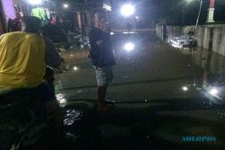 Hujan Deras 3 Jam, Jalan dan Permukiman di Sukoharjo Tergenang Air
