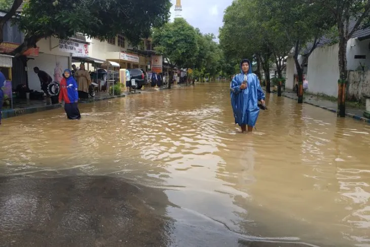Banjir Bandang Terjang Pacitan, Ratusan Keluarga Terisolasi