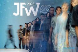 Diikuti 116 Desainer, Ini Potret Hari Pertama Jakarta Fashion Week 2023