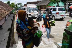 Terancam Longsor, Ratusan Warga di Lereng Gunung Wilis Ponorogo Mengungsi