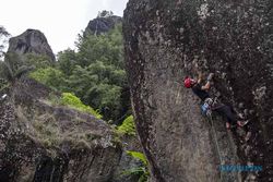 Uji Kompetisi Pemandu Wisata Panjat Tebing di Gunung Api Purba Nglanggeran