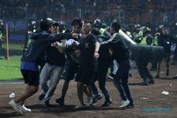 Akibatkan 127 Orang Meninggal, Begini Kronologi Kerusuhan Sepak Bola di Malang
