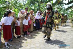 Hadapi Ancaman Kebakaran, 104 Siswa Disabilitas Ikuti Simulasi di Ceper Klaten