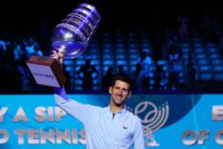 Djokovic ke Perempat Final Astana ATP dengan Kemenangan Telak