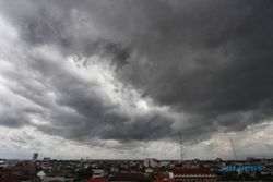 Prakiraan Cuaca Solo Rabu 18 Januari 2023, Awas Hujan pada Sore Hari