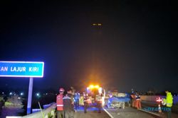 Kecelakaan Truk Vs Mobil di Tol Sragen, 3 Orang Meninggal