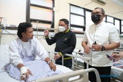 Menpora Amali Jenguk Korban Luka Tragedi Kanjuruhan di Malang