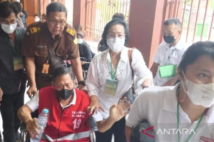 Cabuli Anak Teman Baiknya, Purnawirawan Polisi Diadili di PN Surabaya