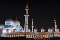 Sama-sama Megah, Ini Beda Masjid Raya Sheikh Zayed di Solo dan Abu Dhabi