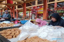 Dilema Pedagang Pasar Bunder Sragen, Harga Kedelai Naik, Harga Tahu Tetap