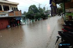 Hujan Deras Berjam-Jam Picu Banjir di Pracimantoro Wonogiri