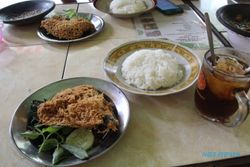 Bebek Goreng Pak Tohir Ceper Klaten, Empuk & Bumbunya Meresap hingga ke Tulang