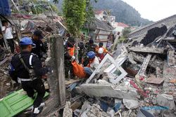 BNPB Sebut Korban Meninggal Akibat Gempa Cianjur 268 Orang, 122 Teridentifikasi