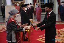 Presiden Jokowi Anugerahkan Gelar Pahlawan Nasional kepada 5 Tokoh