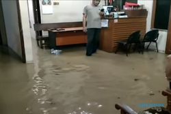 Info Lur! Polsek Bayat Klaten Kebanjiran Malam Ini