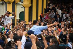 Kunjungi Istana Maimun Medan, Anies Baswedan Disambut Meriah Pendukung