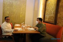 Gibran Sandingkan Foto Makan dengan Anies dan Gala Dinner G20
