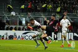 AC Milan 2-1 Spezia: Selebrasi Giroud Berbuah Kartu Merah