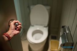 Tips Memakai Toilet Umum yang Kotor agar Terhindar dari Penyakit