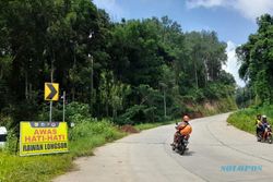 Sempat Tertutup Material Longsor, Jalan Lingkar Kota Wonogiri Mulai Dibuka