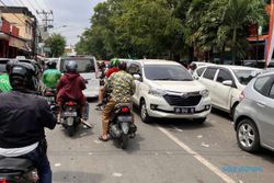 Jl Kapten Mulyadi Solo Dibuka Lebih Awal seusai Haul Habib Ali, Langsung Macet!