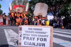 Bantu Korban Gempa Cianjur, Puluhan Seniman Reog Ponorogo Pentas di CFD Solo