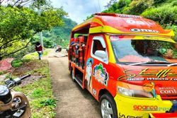 Jalan Menuju Wisata Goa Resi Wonogiri Retak, Pengelola Sediakan Shuttle Bus