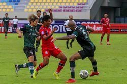 Hasil Liga 1: Arema FC Menang Tipis 1-0 Lawan Persikabo di Stadion Manahan Solo