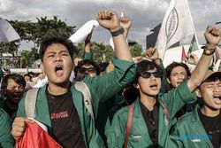 Mahasiswa Demo Tolak Pengesahan RKUHP dan Kenang 5 Korban Aksi 2019 Silam